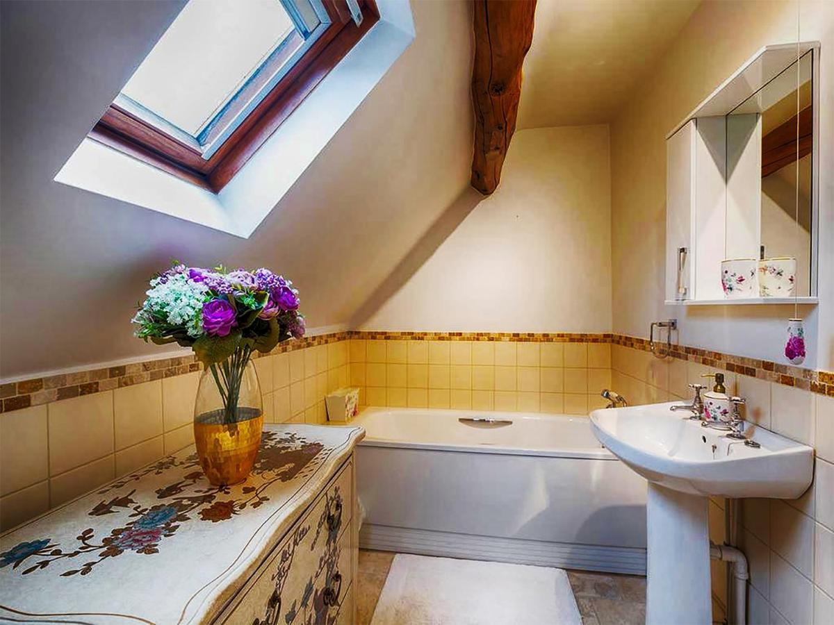 Greystones Cottage Bourton-on-the-Water ภายนอก รูปภาพ
